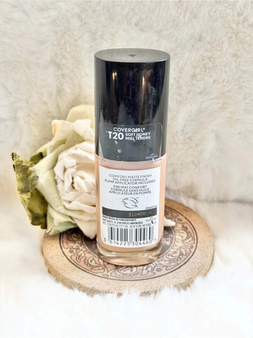 COVERGIRL TruBlend Matte Made Foundation 12HR T20 SOFT HONEY Transfer resistant